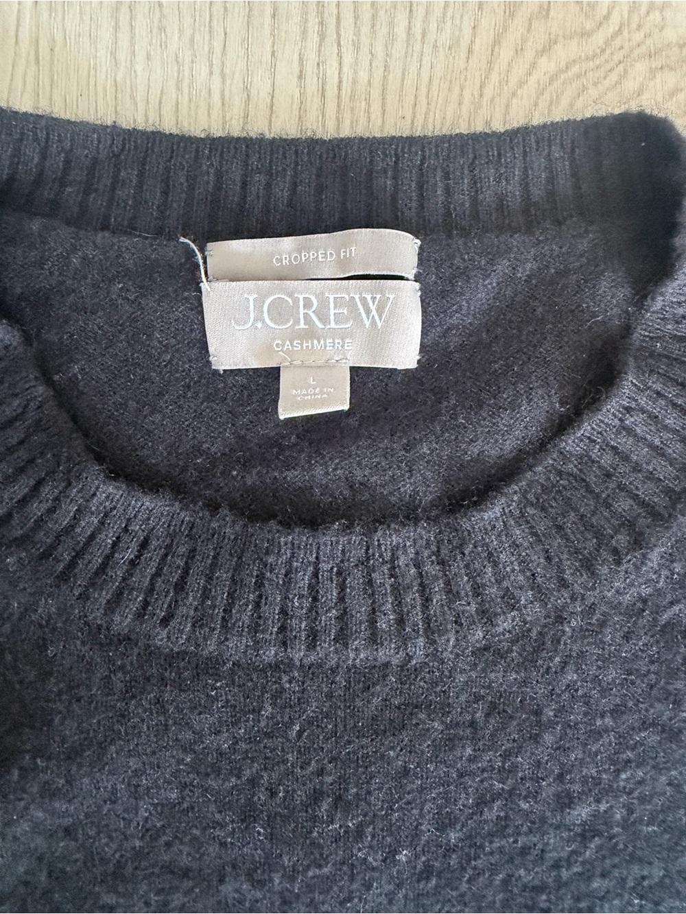 J Crew Cropped Fit Black Cashmere Crewneck Sweater Size Large - Picture 5 of 8